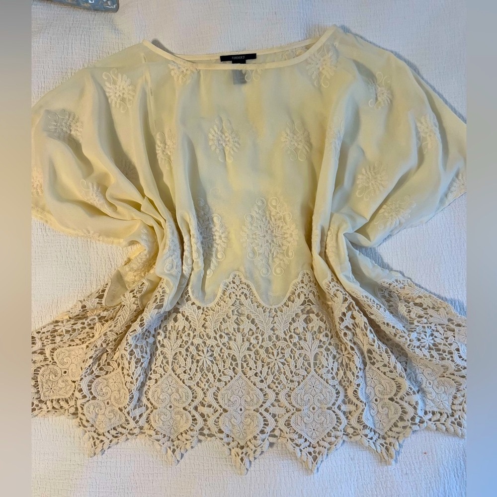 Forever 21 Cream Cropped Blouse with Embellished Lace
